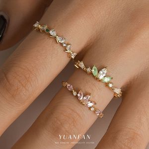 Anillo de Plata de Ley 925 de Moda, Chapado en Oro de 18K, Forma de V, Minimalista, con Circonita Corte Baguette, Regalo de Boda - Product Image 5