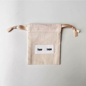 Pochette personnalisée en toile de coton avec cordon de serrage, petite pochette anti-poussière en coton avec ruban en soie - Product Image 2
