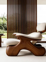 Fauteuil inclinable moderne en bois massif de style chinois antique, avec housse en fausse fourrure de mouton, design créatif et forme spéciale