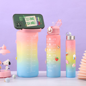 Botella Clásica Shaker, Perfecta para Batidos de Proteínas y Bebidas Pre-Entrenamiento, para Maratón, Caminatas, Ciclismo, Senderismo, Esquí, Juego de Botellas de Agua - Product Image 1