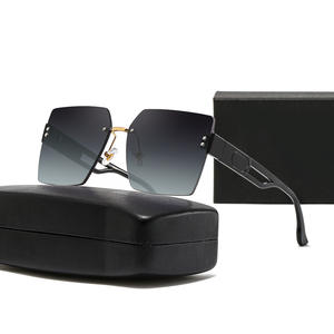 Nouvelles <span class=keywords><strong>lunettes</strong></span> <span class=keywords><strong>de</strong></span> <span class=keywords><strong>soleil</strong></span> polarisées UV400 sans monture pour femmes <span class=keywords><strong>2023</strong></span>, style influenceur TikTok - Product Image 5