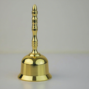 Campana de Mano Tradicional de Latón con Mango de Madera y Anillo Metálico Dorado para Ceremonias - Product Image 2