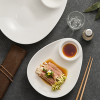 Assiette à raviolis en céramique avec compartiment à sauce intégré, plat de service individuel divisé pour fruits de mer et sushis, en porcelaine, 10/12 pouces, durable
