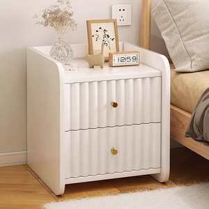 Mesita <span class=keywords><strong>de</strong></span> <span class=keywords><strong>Noche</strong></span> Moderna Blanca con Doble Cajón <span class=keywords><strong>y</strong></span> Panel <span class=keywords><strong>de</strong></span> Puerta Ondulado, Directo <span class=keywords><strong>de</strong></span> Fábrica para Dormitorios <span class=keywords><strong>de</strong></span> Apartamentos <span class=keywords><strong>y</strong></span> Hoteles - Product Image 3