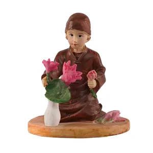 Hot Product Young Monk Statue Resin Fast Delivery Sculptures Handicraft For Home Decoration Customize Design Vietnam