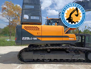 Excavatrice d'occasion en bon état Hyundai 220LC-9S 215-9C pelleteuse d'occasion à vendre - Product Image 3