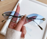 Lunettes de soleil de luxe pour femmes, design tête de serpent, sans monture, dégradées, tendance, pour la plage, avec motif tête de léopard