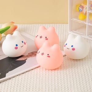 Nouveauté Jouet anti-stress en vinyle en forme de chenille à yeux boule - Cadeau idéal pour les enfants de 5 à 7 ans et tous les âges - Product Image 5