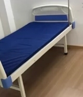 Épaisseur médicale de matelas de soins de lit d'hôpital de matelas d'éponge de lit facultative