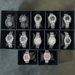 Montre en quartz alabastro sur mesure avec mouvement unique en forme de griffe pour homme, breloques gothiques pour la fabrication de bijoux - Product Image 5