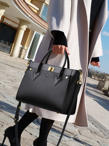 Nouveaux sacs bandoulière de créateur tendance en cuir véritable de haute qualité, sacs messager décontractés, sacs fourre-tout et sacs à main pour femmes - Product Image 3