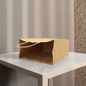 High Quality Eco-Friendly Customized Kraft Paper <b>Bags</b> <b>White</b>/Brown Silk Screen Printed Logo for Clothing <b>Gift</b> Exhibition Storage - Product Image 5
