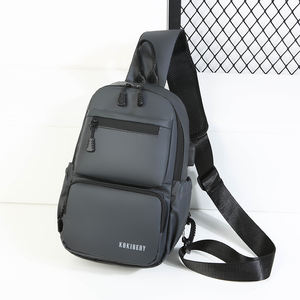 Sac de poitrine de voyage ajustable et imperméable avec fermeture éclair pour homme, grande capacité, sac à bandoulière pour la course à pied - Product Image 1