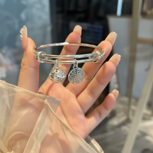 Donne e ragazze Trending moda minimalista in pelle cavigliere vendita calda all'ingrosso foglia croce stile religioso gioielli per il piede - Product Image 1