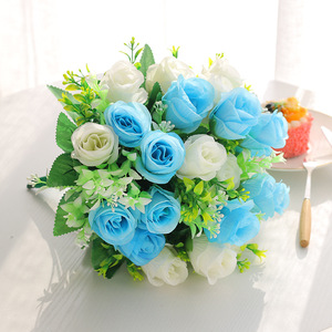 Bouquet de roses artificielles Xin Xinyi en soie, accessoires décoratifs pour la photographie de mariage, taille du lot - Product Image 4