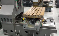 Centre d'usinage CNC VMC855 5 axes Perceuse à fraiser efficace Système de contrôle Fanuc pour le traitement de pièces complexes BT40