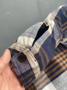 <span class=keywords><strong>เสื้อ</strong></span>เชิ้ตผ้าสักหลา<span class=keywords><strong>ด</strong></span>แขน<span class=keywords><strong>ยาว</strong></span>ลายสก็อตสำหรับผู้ชาย, เส้น<span class=keywords><strong>ด</strong></span>้ายกันรอยยับสำหรับฤดูหนาว - Product Image 3