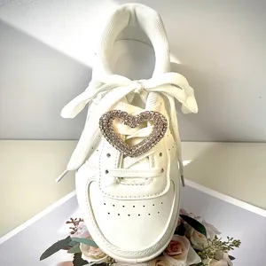 Custom Design Shoe Decoration Crystal Diamond Rhinestone Buckle Shiny Heart Shoe Decoration