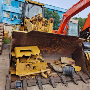 รถตักดิน973d ตีนตะขาบรถตักแมว973 963D มือสอง - Product Image 1