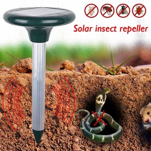 Répulsif Solaire Écologique Portable pour Animaux Sauvages et Oiseaux, Alimenté par USB, Rechargeable, Étanche, Idéal pour Jardin et Ferme (Souris, Serpents) - Product Image 1