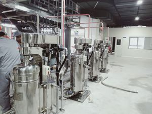 Phycocyanin ekstraksiyonu için endüstriyel yüksek hızlı boru santrifüj 21000rpm 22500G kuvvet sürekli çalışma | Gıda Grad - Product Image 3