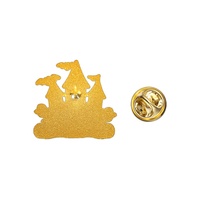 Broche en émail à l'effigie d'un chauve-souris festif pour Halloween, idéale pour un usage quotidien et la décoration de sacs à dos