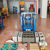 Machine automatique de fabrication de briques creuses en ciment à petites vibrations, pour blocs solides et pavés
