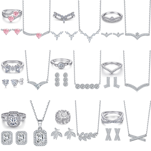 Роскошный свадебный комплект украшений из серебра 925 пробы с цирконами и родиевым покрытием: колье и серьги - Product Image 1