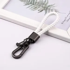 Llavero de Cuero con Diseño Creativo, Personalizable con Logotipo y Nombre, Anillo de Metal de Aleación de Color para Coche o Moto, Llavero de Alta Gama, Regalo para Parejas - Product Image 5