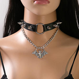 Collana Punk Europea Americana con Cuore, Stile Gotico, Rete Nera, Collare con Rivetti a Ragno, Catena Personalizzata Sexy in Rame e Bambù - Product Image 1