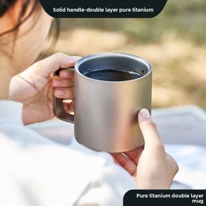 Ly cà phê titan nguyên chất có logo tùy chỉnh, kèm tay cầm và nắp, thiết kế hiện đại hai lớp chống nóng, có bộ lọc, thích hợp cho cắm trại ngoài trời - Product Image 3