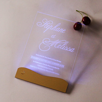 Cartes acryliques LED personnalisées avec gravure de texte Cartes d'invitation de mariage LED à la mode en acrylique avec enveloppe