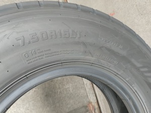 ยางรถบรรทุกเรเดียล 7.50r16 1000-20 1000r20 สภาพใหม่ สำหรับรถบรรทุกหนัก มีสินค้าในลิเบีย - Product Image 5