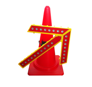 Có thể gập lại Cone mũi tên nhấp nháy ánh sáng nhựa giao thông Xe tải cảnh báo đầu mũi tên dấu hiệu LED - Product Image 4