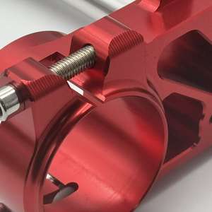 Triple Clamp in Alluminio Personalizzati per <span class=keywords><strong>Moto</strong></span> da Strada e Fuoristrada, per Honda, Yamaha, Kawasaki, <span class=keywords><strong>Suzuki</strong></span>, KTM - Product Image 5