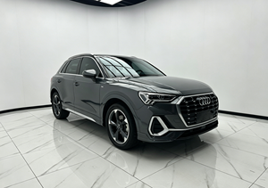 สีเดิมจากโรงงาน 100% ทั่วทั้งคัน รถออดี้ คิว3 ปี <span class=keywords><strong>2022</strong></span> รุ่น 35 ทีเอฟเอสไอ สปอร์ตแบ็ค สไตล์ - Product Image 1