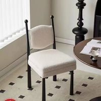 Chaise de salle à manger moderne en bois massif durable simple et créative pour la maison et le salon