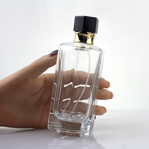 Flaconi di Profumo in Vetro Bianco Trasparente a Righe, Eleganti e Portatili, 30/50/100ml con Erogatore a Pompa e Serigrafia Personalizzata - Product Image 5