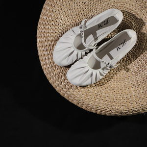 Guangzhou fábrica de zapatos de cuero genuino marca original personalizado al por mayor plisado Mary Janes mujeres zapatos planos señoras Sandalias planas - Product Image 4