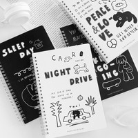 Carnet à spirale A5, couverture en carton blanc 350 g/m², 68 feuilles lignées, motif chiot noir et blanc, pour étudiants et cadeaux