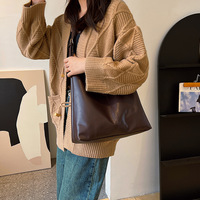 Sac à bandoulière grande capacité OEM, Nouveau sac à bandoulière haut de gamme tendance, Sac fourre-tout rétro simple pour le quotidien, Sac à main texturé