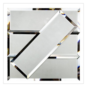 Miroir mural décoratif en forme de diamant, design personnalisé, différentes tailles - Product Image 1