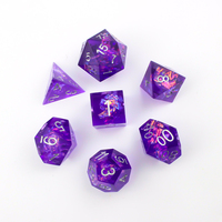 Ensemble de dés polyédriques en résine D&D RPG de couleur violette personnalisés par l'usine Surewin