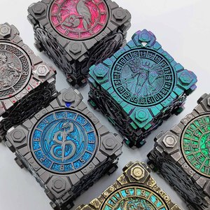 Cubo Metálico Cuadrado Popular para Jugar con los Dedos, 7 en 1, Dados Giratorios DND para Juegos de Mesa - Product Image 2