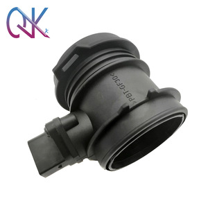 เครื่องวัดการไหลของอากาศ 70 มม. เส้นผ่านศูนย์กลางภายใน 12V เซ็นเซอร์ MAF สำหรับเมอร์เซเดส-เบนซ์ ไครสเลอร์ เอที ทรานส์เมชั่น - Product Image 1