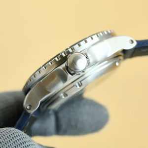 Nuevo Reloj Mecánico de Lujo para Hombre con Bisel de Zafiro Unidireccional, Luminoso e Impermeable, con Esfera Azul Sunburst - Product Image 3