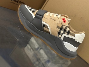 Luxurious brand retro casual sports shoes with thick soleshigh qualitybreathable and shock-absorbingsuitable for running - Product Image 5