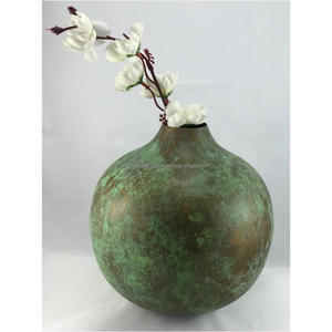 ตกแต่งรอบกระถางดอกไม้สีเขียว Patina - Product Image 2