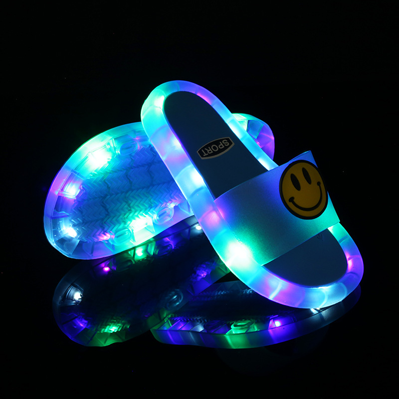 Amazon.com: Nishiguang - Sandalias de jardín con luz LED para niños, niñas  y niños, Multi, 11.5 niño : Ropa, Zapatos y Joyería
