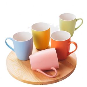 Ensemble de tasses à café en céramique classiques personnalisées avec logo, abordables et en gros, pour hôtels, conférences, cadeaux promotionnels - Product Image 1